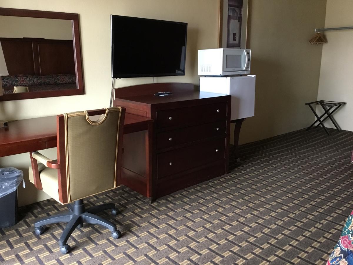 Budget Inn Motel Storm Lake Екстериор снимка