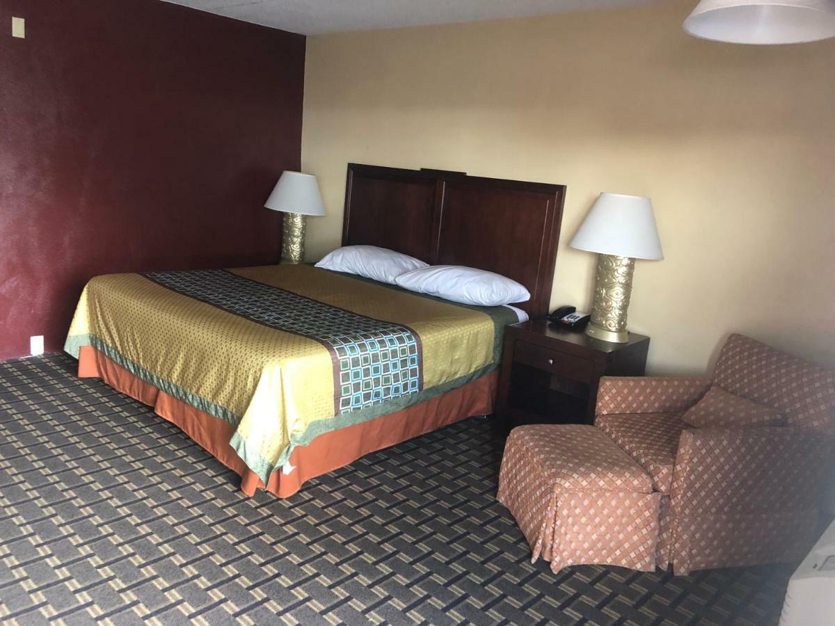 Budget Inn Motel Storm Lake Екстериор снимка